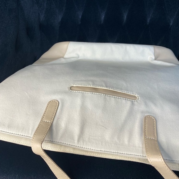 October Jaipur - Cream Tote 👜 Bag - Picture 5 of 12